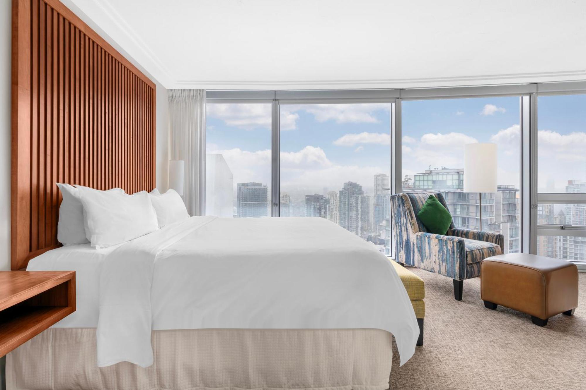 Embarc Vancouver Luaran gambar